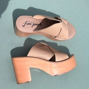 FREE PEOPLE KORA PLATFORM CLOG tan leather size 39/8.5